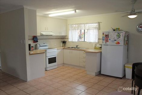 Property photo of 14 Stuart Court Granville QLD 4650