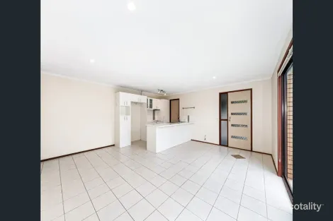 Property photo of 2/5 Inchcape Court Ashmore QLD 4214