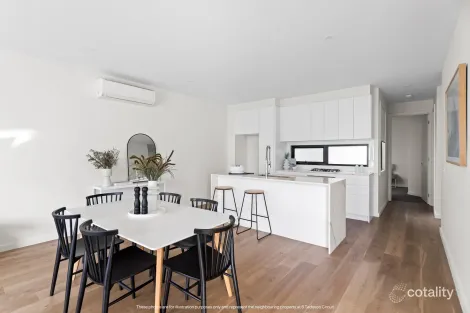 Property photo of 10 Tedesco Circuit Williamstown North VIC 3016