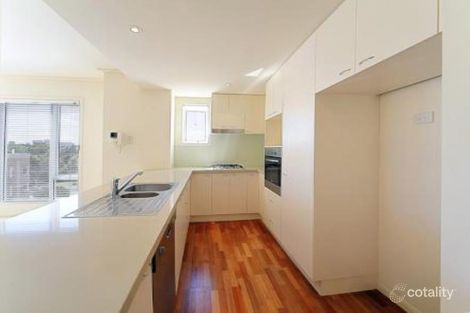 28/3 Seisman Pl, Port Melbourne, VIC 3207