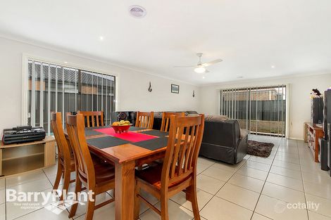 Property photo of 8 Sherrington Grange Derrimut VIC 3026