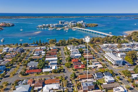 Property photo of 2/24 Victor Avenue Paradise Point QLD 4216