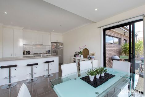 Property photo of 1/62 Oakdean Boulevard Ocean Grove VIC 3226