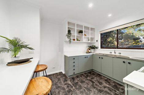 Property photo of 6 Lyttleton Crescent Cook ACT 2614