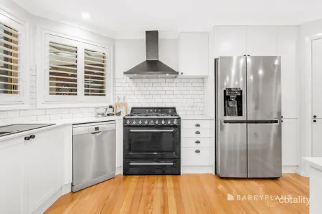 Property photo of 12 Avion Rise South Morang VIC 3752