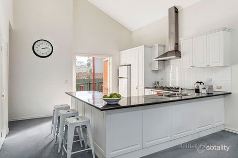 Property photo of 1/15 Outhwaite Avenue Doncaster VIC 3108