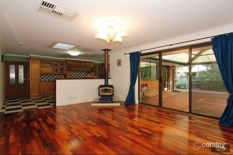 Property photo of 8 Calytrix Road Roleystone WA 6111