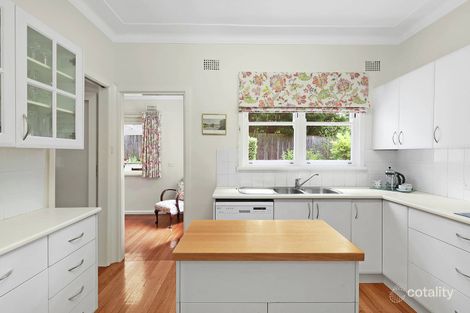 Property photo of 1 Woodbine Avenue Normanhurst NSW 2076