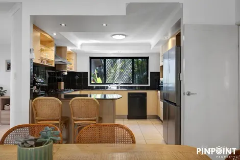 Property photo of 4 Seaspray Close Shoal Point QLD 4750