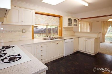 Property photo of 6 Linden Way Christie Downs SA 5164