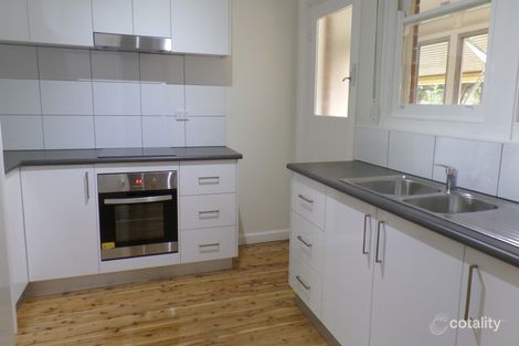 29 Garland St, Turvey Park, NSW 2650