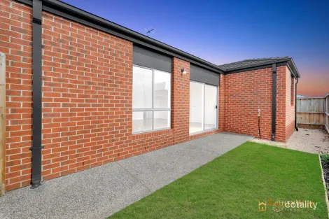 Property photo of 19 Infuse Road Wyndham Vale VIC 3024