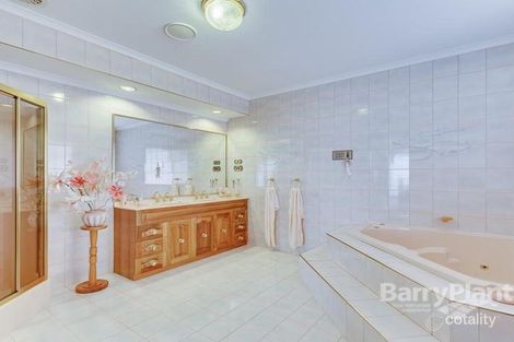 Property photo of 92 Willys Avenue Keilor Downs VIC 3038