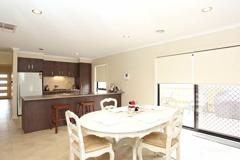 Property photo of 4 Wakefields Drive Brookfield VIC 3338