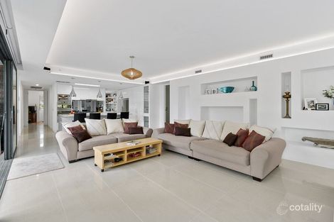 Property photo of 1 Riversdale Court Mount Waverley VIC 3149