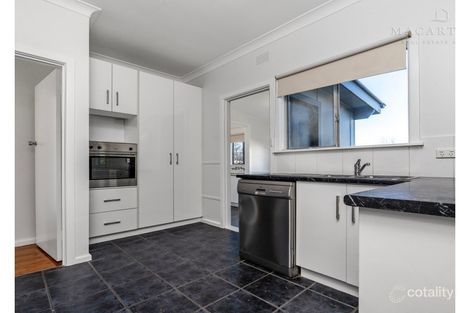 Property photo of 113 Meadow Street Kooringal NSW 2650