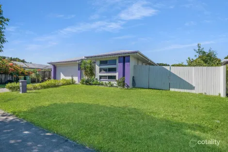 Property photo of 66 Makybe Diva Drive Ooralea QLD 4740