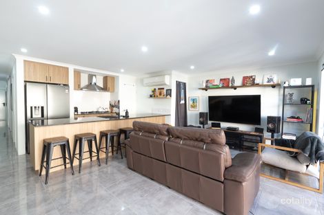 16 Stopes Lane, Forrestdale, WA 6112