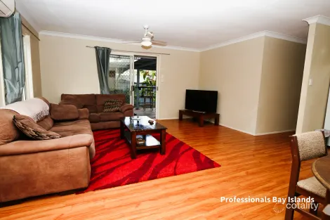 Property photo of 12 Blue Waters Crescent Macleay Island QLD 4184