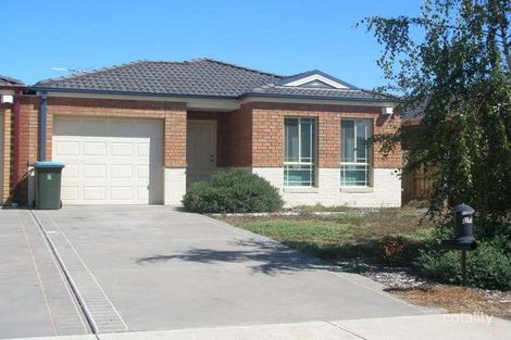 Property photo of 35 Ruby Place Werribee VIC 3030
