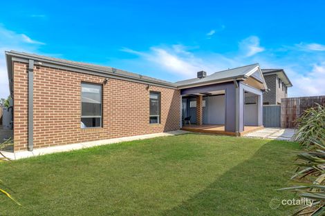 Property photo of 47 Selkirk Way Mickleham VIC 3064