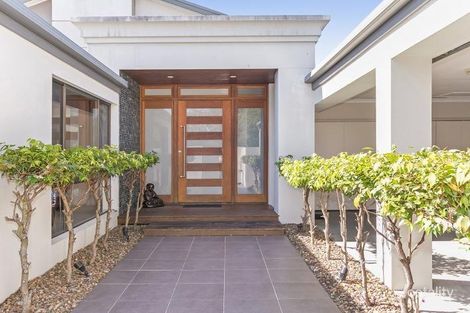 Property photo of 18 Keppel Court Mermaid Waters QLD 4218