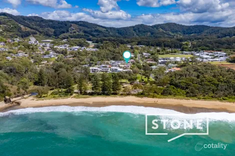42 NORMAN HILL DR, KORORA, NSW 2450