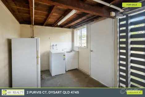 Property photo of 2 Purvis Court Dysart QLD 4745