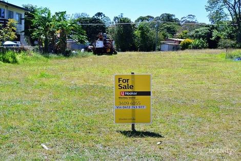 10 Betty St, Macleay Island, QLD 4184