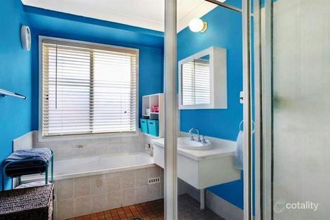 Property photo of 17 Fishburn Crescent Watanobbi NSW 2259