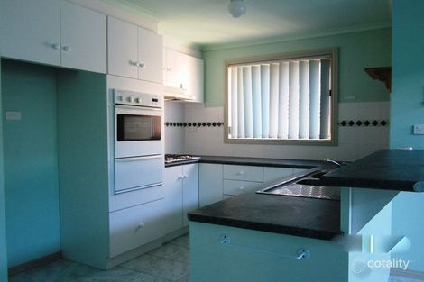 Property photo of 1/27 Hotham Crescent Hoppers Crossing VIC 3029