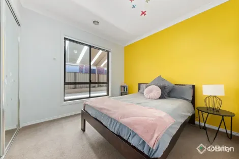 Property photo of 27 Cunningham Chase Burnside Heights VIC 3023