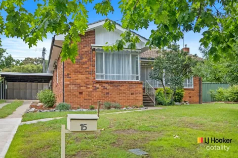 15 Bamford St, Hughes, ACT 2605