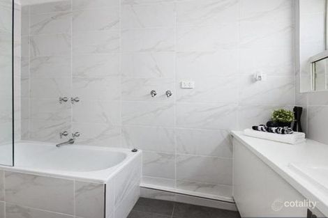 Property photo of 5/4 Kokaribb Road Carnegie VIC 3163