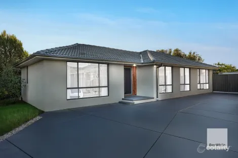 Property photo of 35 Shoalhaven Street Werribee VIC 3030