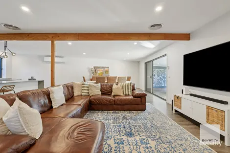 Property photo of 35 Shoalhaven Street Werribee VIC 3030