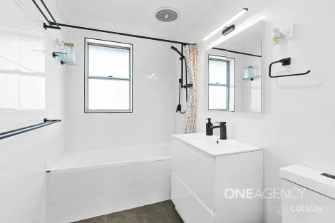 Property photo of 23 Bunderra Drive Nowra NSW 2541