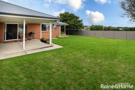 Property photo of 11 Yarrawah Crescent Bourkelands NSW 2650