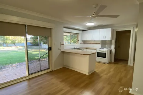 Property photo of 103 Wattle Crescent Narromine NSW 2821