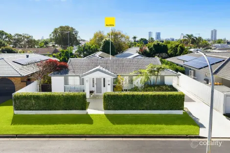 9 Dabchick Dr, Burleigh Waters, QLD 4220