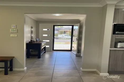Property photo of 1 Waratah Close Gunnedah NSW 2380