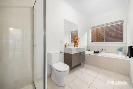 Property photo of 13 Wonderland Road Werribee VIC 3030