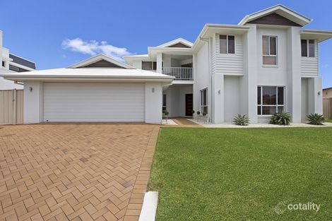 Property photo of 10 Bay Crest Place Thornlands QLD 4164