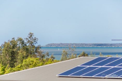 Property photo of 10 Bay Crest Place Thornlands QLD 4164