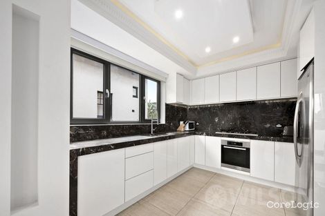 Property photo of 1/25 Nepean Highway Elsternwick VIC 3185
