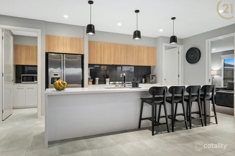 Property photo of 37 Delegate Circuit Lyndhurst VIC 3975