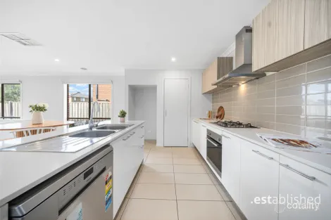 Property photo of 9 Dusty Drive Point Cook VIC 3030