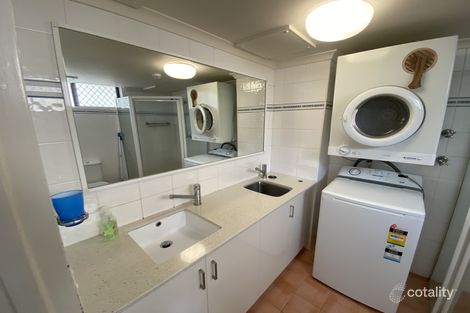 Property photo of 10/38 Enderley Avenue Surfers Paradise QLD 4217