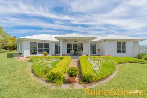 Property photo of 28 Augusta Avenue Dubbo NSW 2830