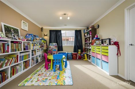 Property photo of 15 Yarraman Road Manor Lakes VIC 3024